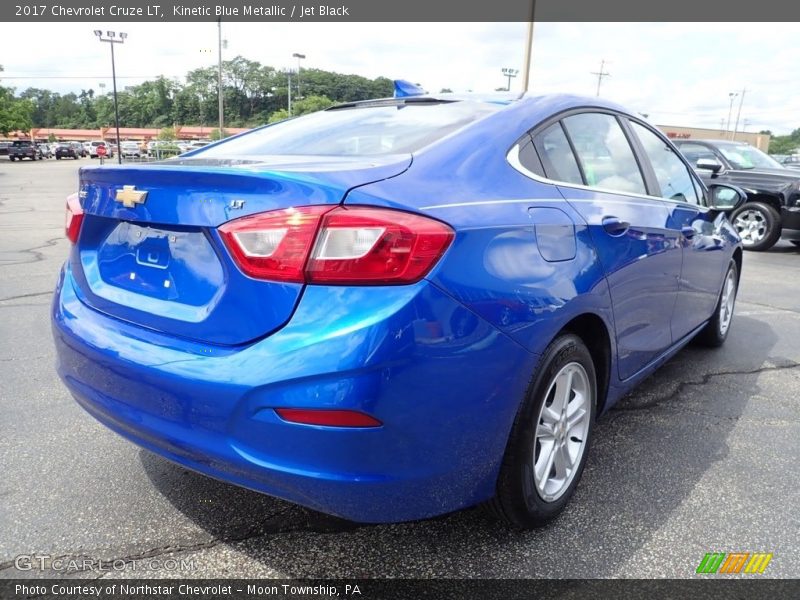 Kinetic Blue Metallic / Jet Black 2017 Chevrolet Cruze LT