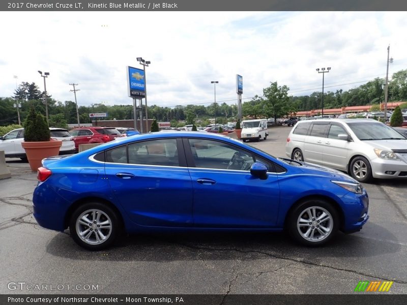 Kinetic Blue Metallic / Jet Black 2017 Chevrolet Cruze LT