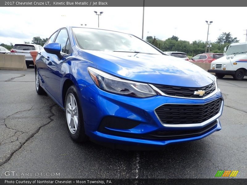 Kinetic Blue Metallic / Jet Black 2017 Chevrolet Cruze LT