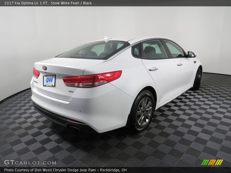 Snow White Pearl / Black 2017 Kia Optima LX 1.6T