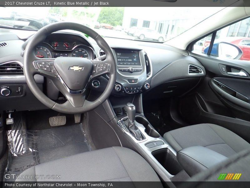 Kinetic Blue Metallic / Jet Black 2017 Chevrolet Cruze LT