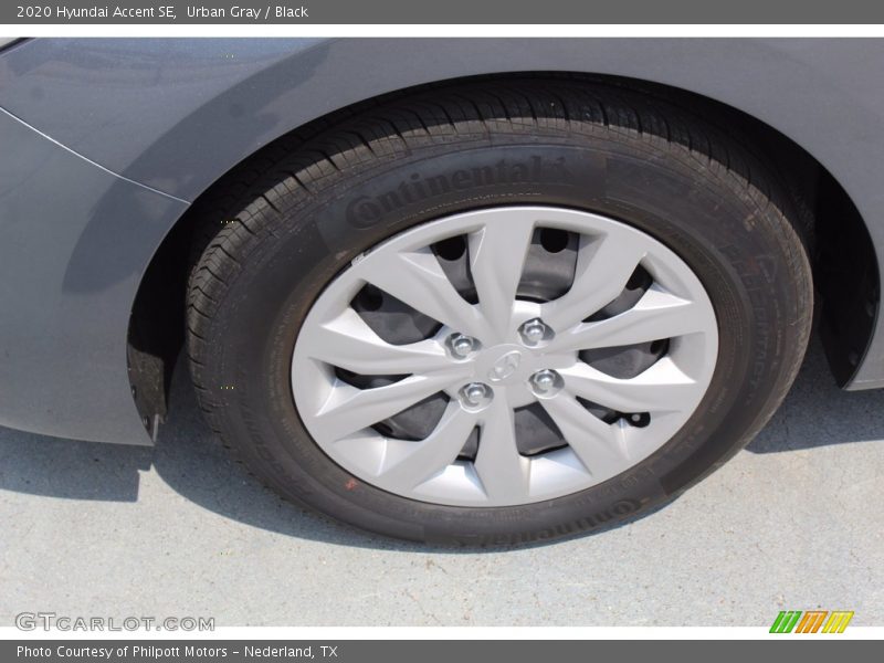 Urban Gray / Black 2020 Hyundai Accent SE
