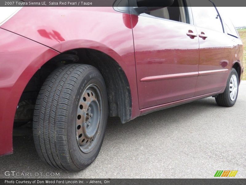 Salsa Red Pearl / Taupe 2007 Toyota Sienna LE