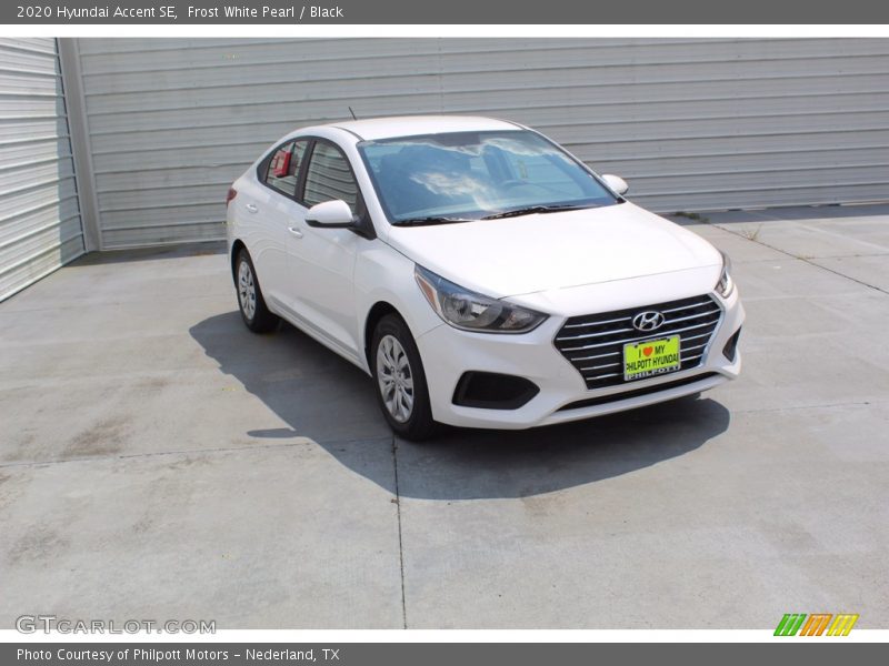 Frost White Pearl / Black 2020 Hyundai Accent SE