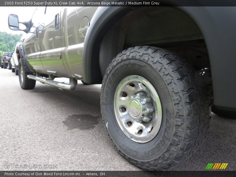 Arizona Beige Metallic / Medium Flint Grey 2003 Ford F250 Super Duty XL Crew Cab 4x4