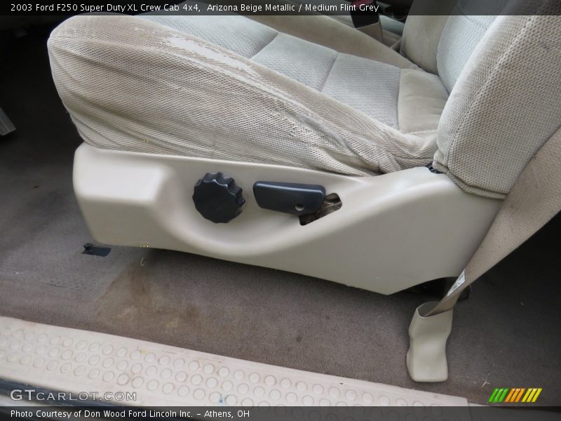 Arizona Beige Metallic / Medium Flint Grey 2003 Ford F250 Super Duty XL Crew Cab 4x4