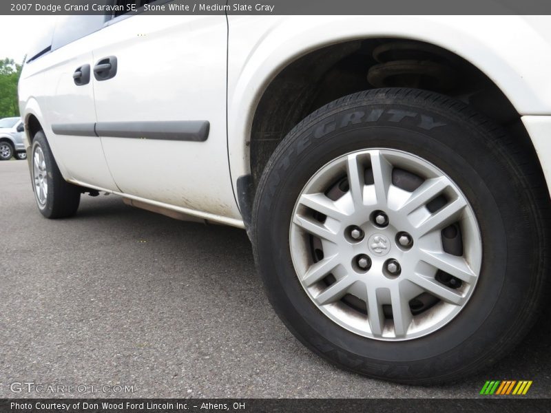 Stone White / Medium Slate Gray 2007 Dodge Grand Caravan SE