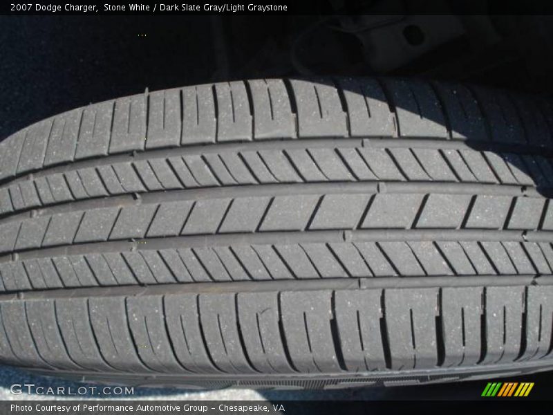 Stone White / Dark Slate Gray/Light Graystone 2007 Dodge Charger