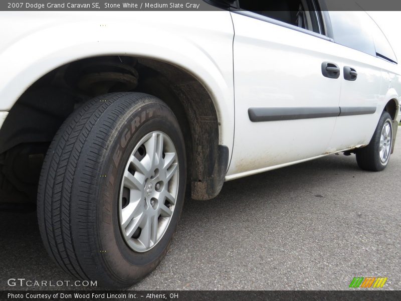 Stone White / Medium Slate Gray 2007 Dodge Grand Caravan SE