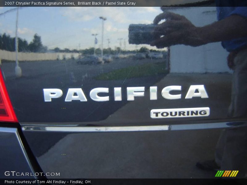 Brilliant Black / Pastel Slate Gray 2007 Chrysler Pacifica Signature Series