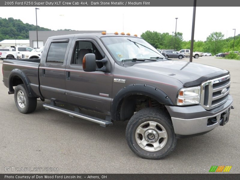 Dark Stone Metallic / Medium Flint 2005 Ford F250 Super Duty XLT Crew Cab 4x4