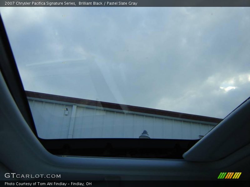 Brilliant Black / Pastel Slate Gray 2007 Chrysler Pacifica Signature Series