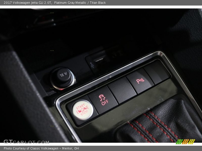 Platinum Gray Metallic / Titan Black 2017 Volkswagen Jetta GLI 2.0T