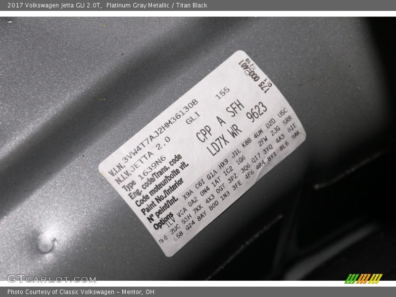 Platinum Gray Metallic / Titan Black 2017 Volkswagen Jetta GLI 2.0T