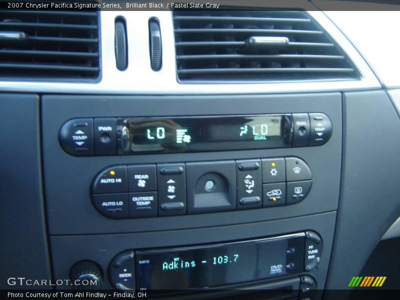 Brilliant Black / Pastel Slate Gray 2007 Chrysler Pacifica Signature Series