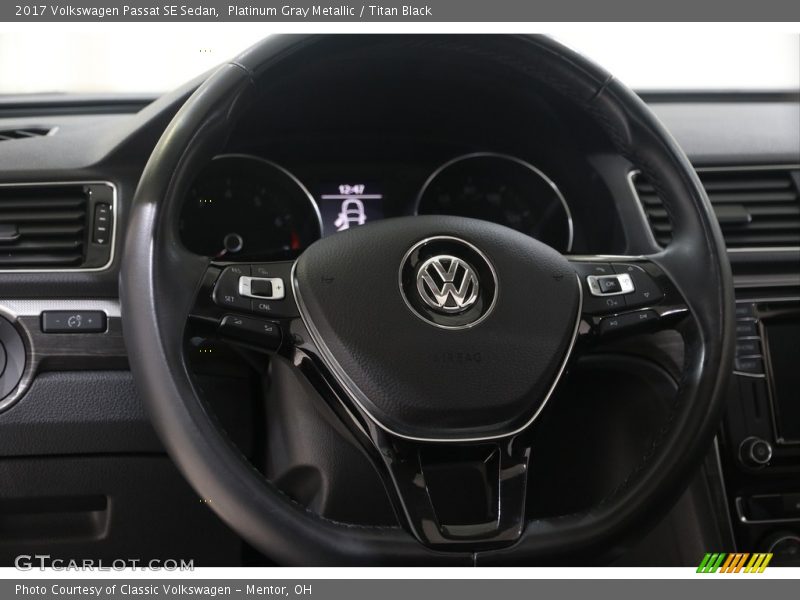 Platinum Gray Metallic / Titan Black 2017 Volkswagen Passat SE Sedan