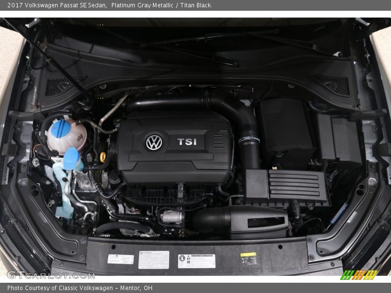 Platinum Gray Metallic / Titan Black 2017 Volkswagen Passat SE Sedan