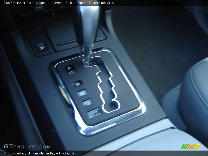 Brilliant Black / Pastel Slate Gray 2007 Chrysler Pacifica Signature Series