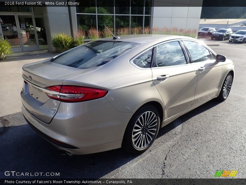 White Gold / Ebony 2018 Ford Fusion SE