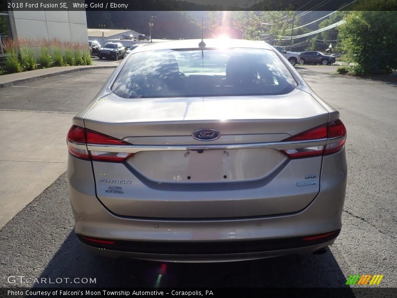 White Gold / Ebony 2018 Ford Fusion SE