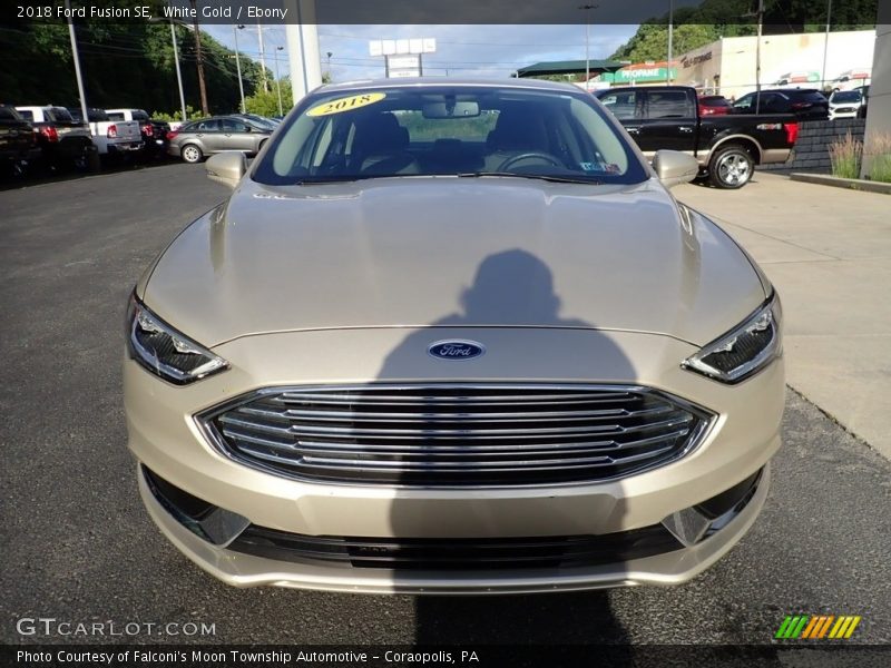 White Gold / Ebony 2018 Ford Fusion SE