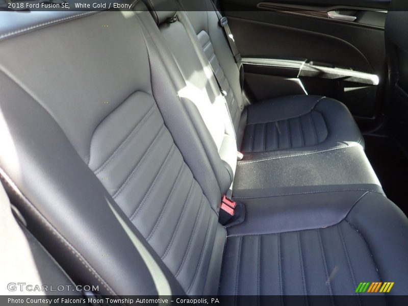 White Gold / Ebony 2018 Ford Fusion SE