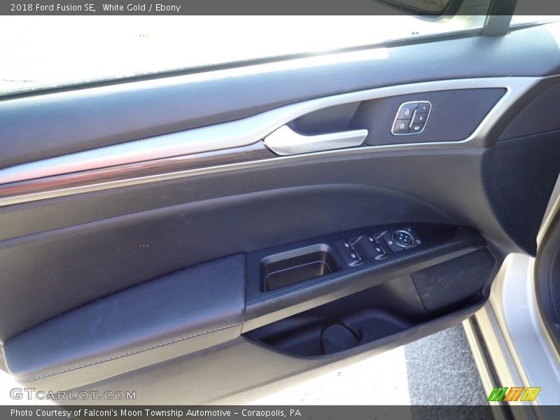 White Gold / Ebony 2018 Ford Fusion SE