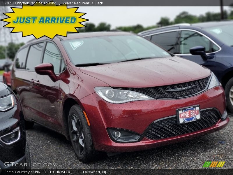 Velvet Red Pearl / Black 2020 Chrysler Pacifica Touring L
