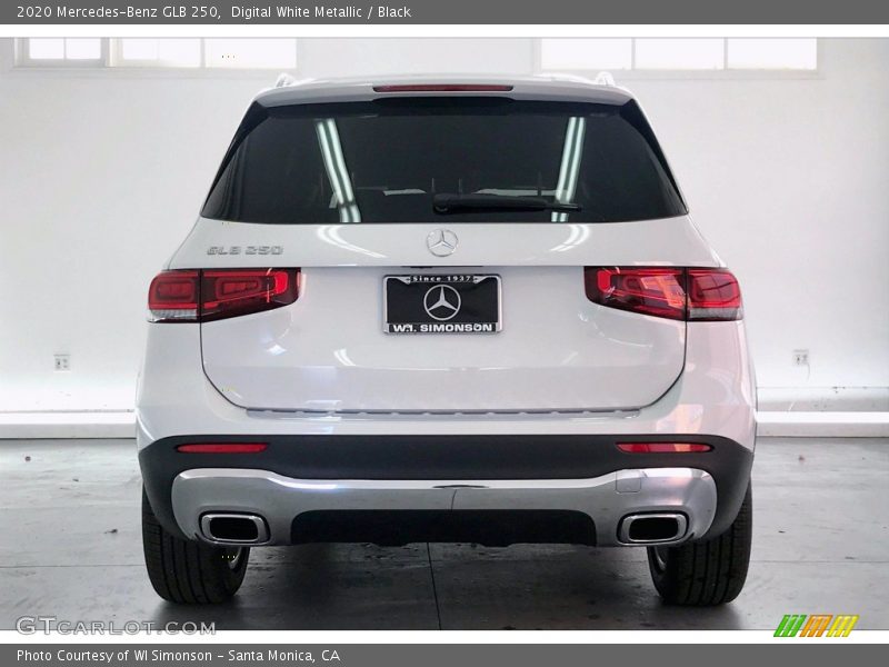 Digital White Metallic / Black 2020 Mercedes-Benz GLB 250