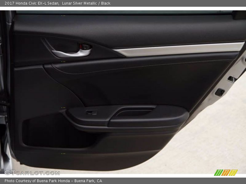 Lunar Silver Metallic / Black 2017 Honda Civic EX-L Sedan