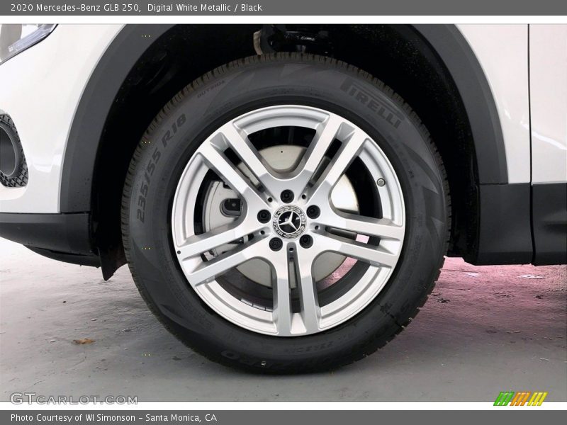 Digital White Metallic / Black 2020 Mercedes-Benz GLB 250