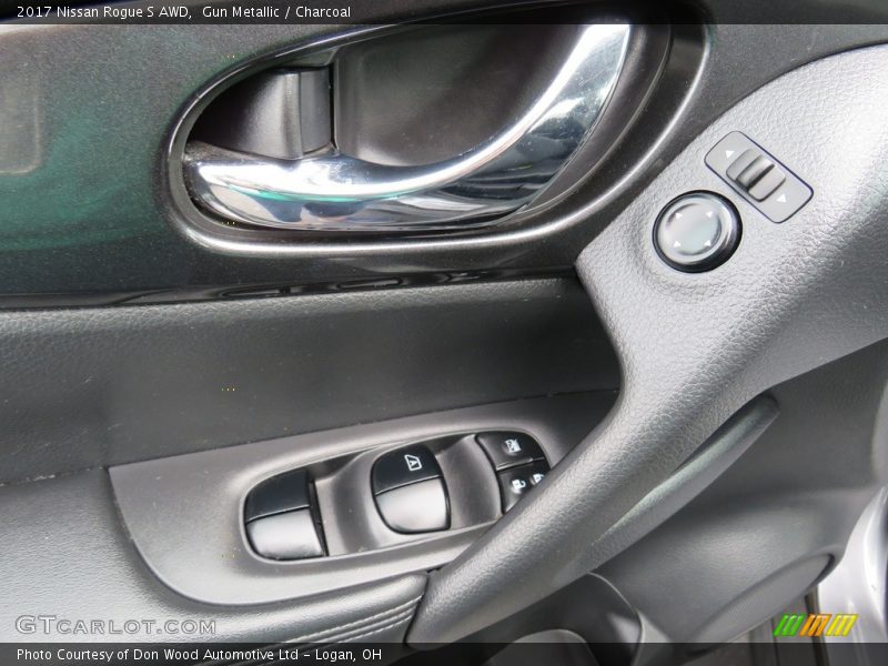 Gun Metallic / Charcoal 2017 Nissan Rogue S AWD