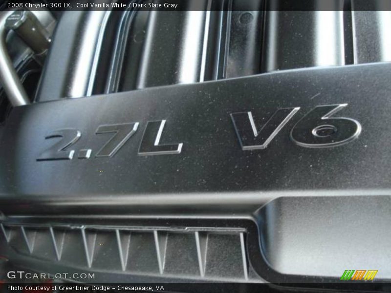 Cool Vanilla White / Dark Slate Gray 2008 Chrysler 300 LX