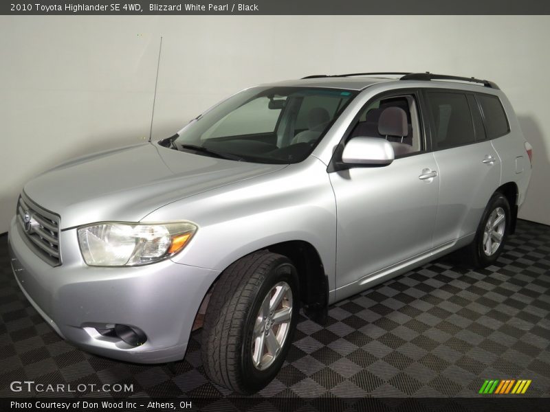 Blizzard White Pearl / Black 2010 Toyota Highlander SE 4WD
