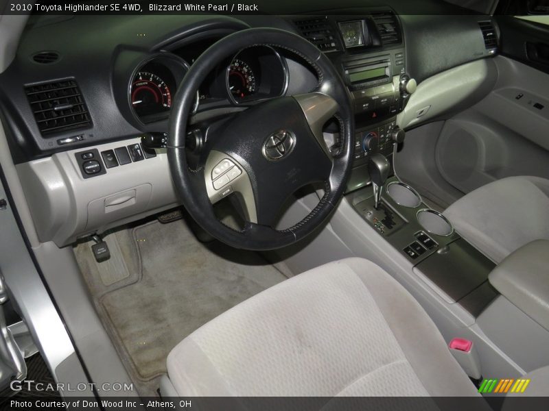 Blizzard White Pearl / Black 2010 Toyota Highlander SE 4WD