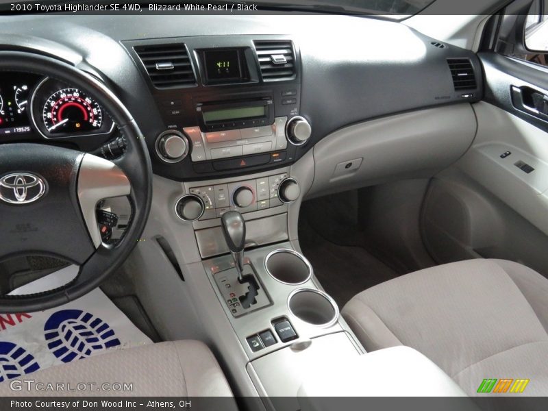 Blizzard White Pearl / Black 2010 Toyota Highlander SE 4WD