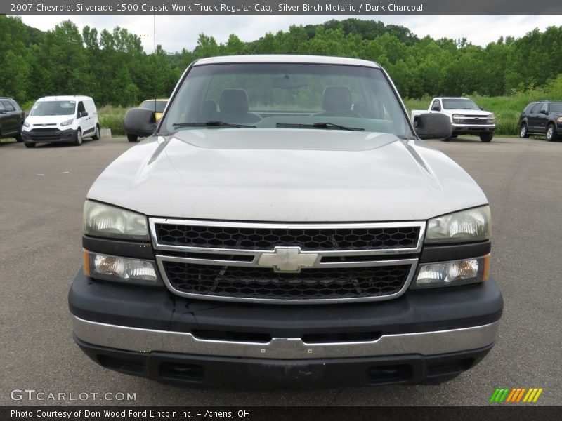 Silver Birch Metallic / Dark Charcoal 2007 Chevrolet Silverado 1500 Classic Work Truck Regular Cab