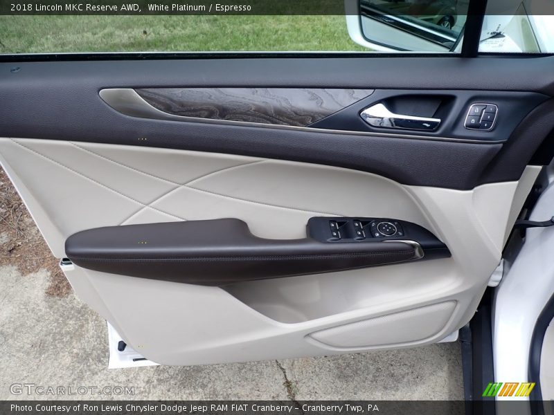 White Platinum / Espresso 2018 Lincoln MKC Reserve AWD