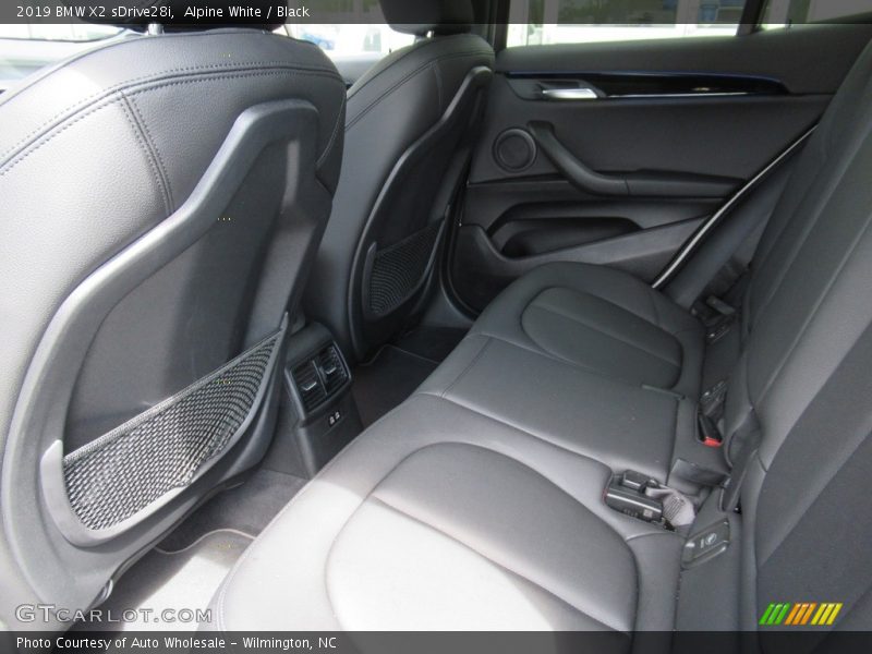 Alpine White / Black 2019 BMW X2 sDrive28i