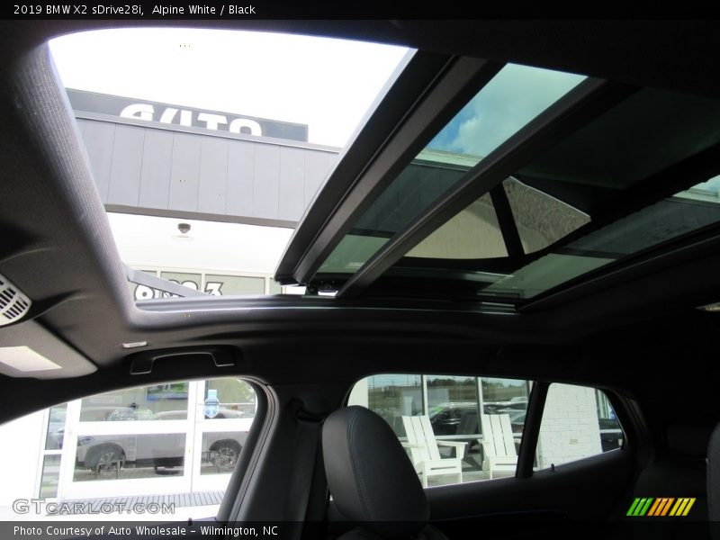 Alpine White / Black 2019 BMW X2 sDrive28i