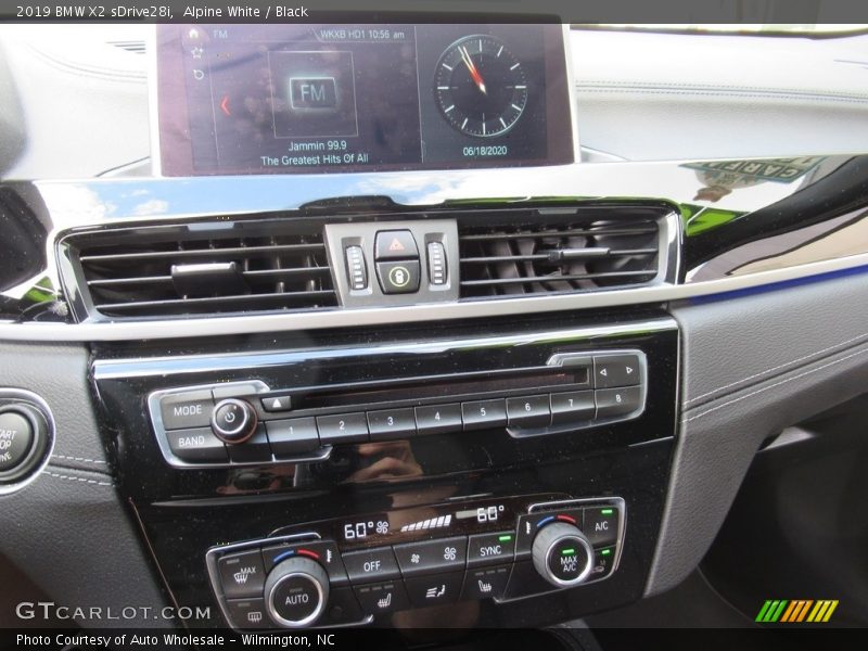 Alpine White / Black 2019 BMW X2 sDrive28i