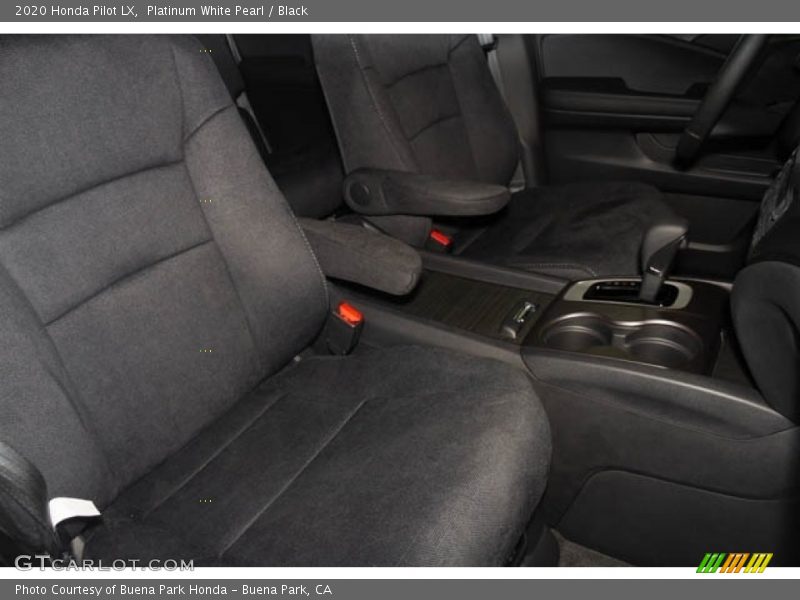 Platinum White Pearl / Black 2020 Honda Pilot LX