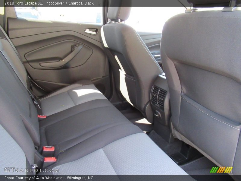 Ingot Silver / Charcoal Black 2018 Ford Escape SE