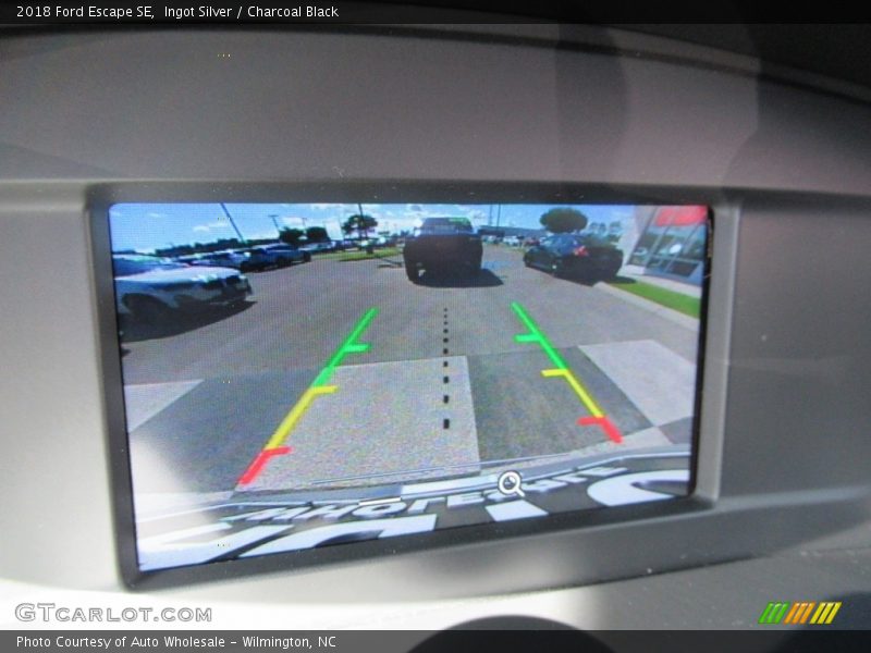 Ingot Silver / Charcoal Black 2018 Ford Escape SE