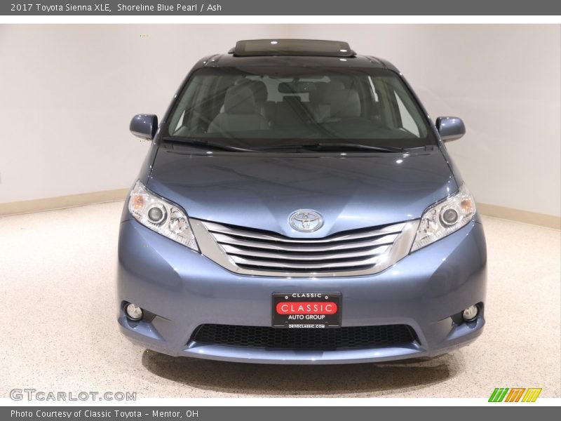 Shoreline Blue Pearl / Ash 2017 Toyota Sienna XLE
