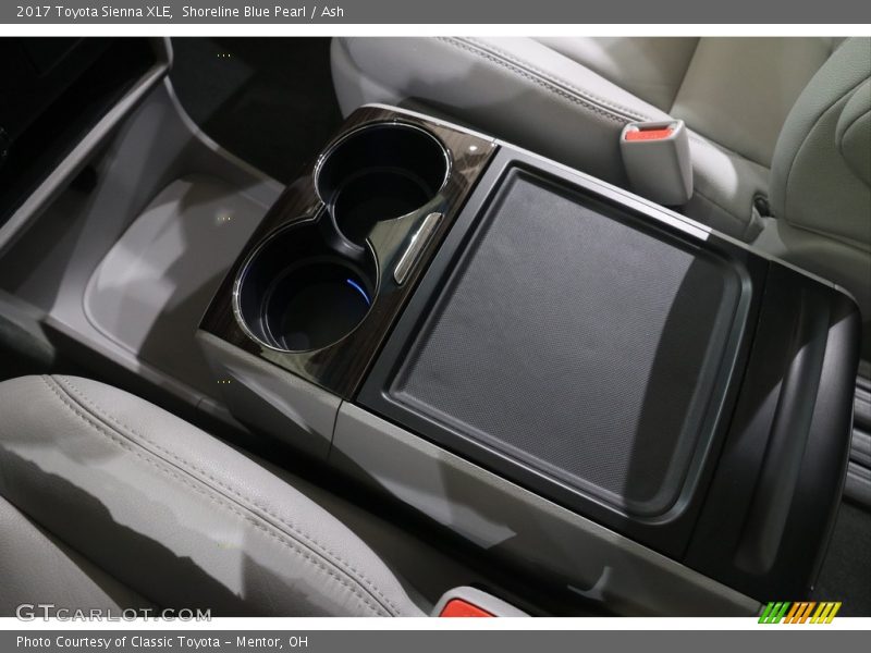 Shoreline Blue Pearl / Ash 2017 Toyota Sienna XLE