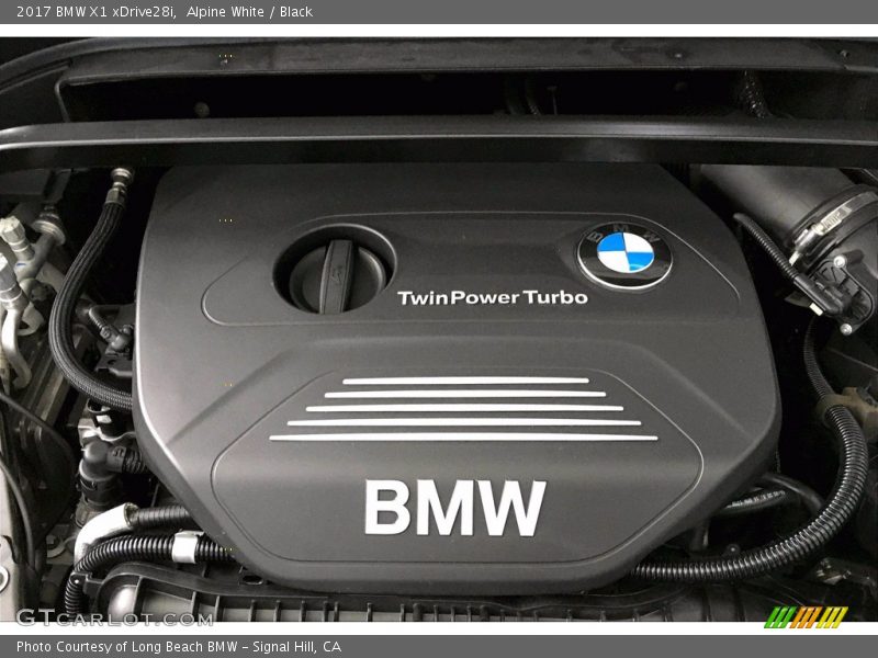 Alpine White / Black 2017 BMW X1 xDrive28i