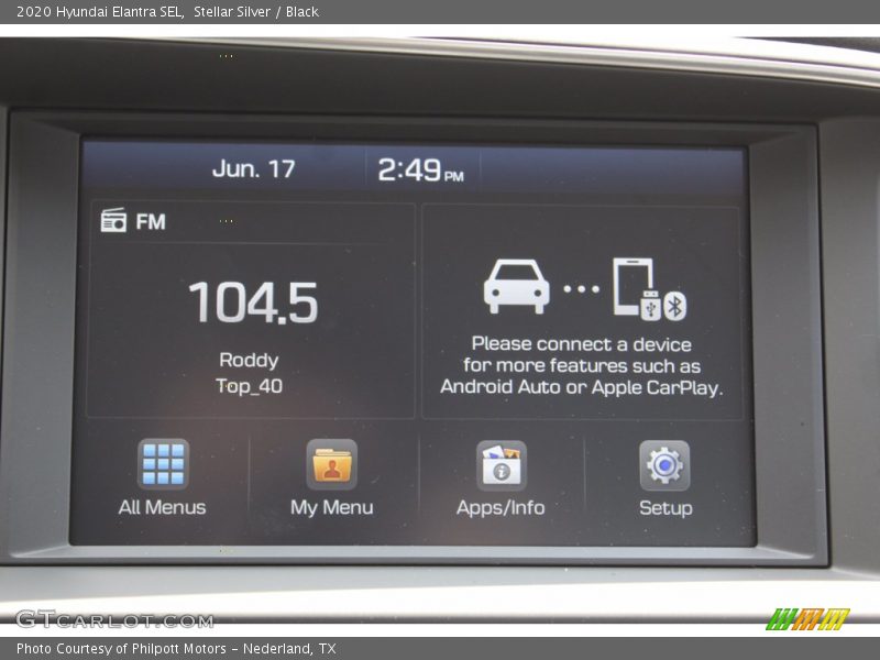 Stellar Silver / Black 2020 Hyundai Elantra SEL