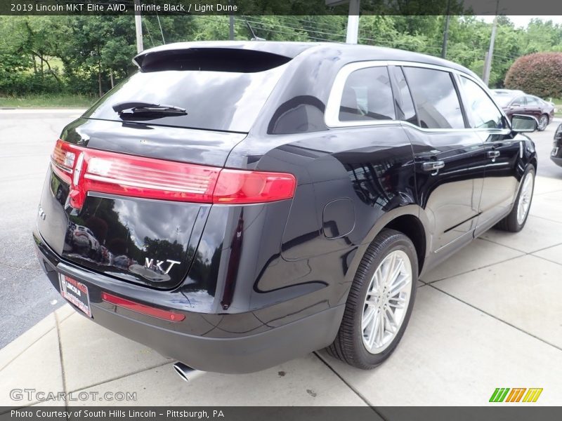 Infinite Black / Light Dune 2019 Lincoln MKT Elite AWD