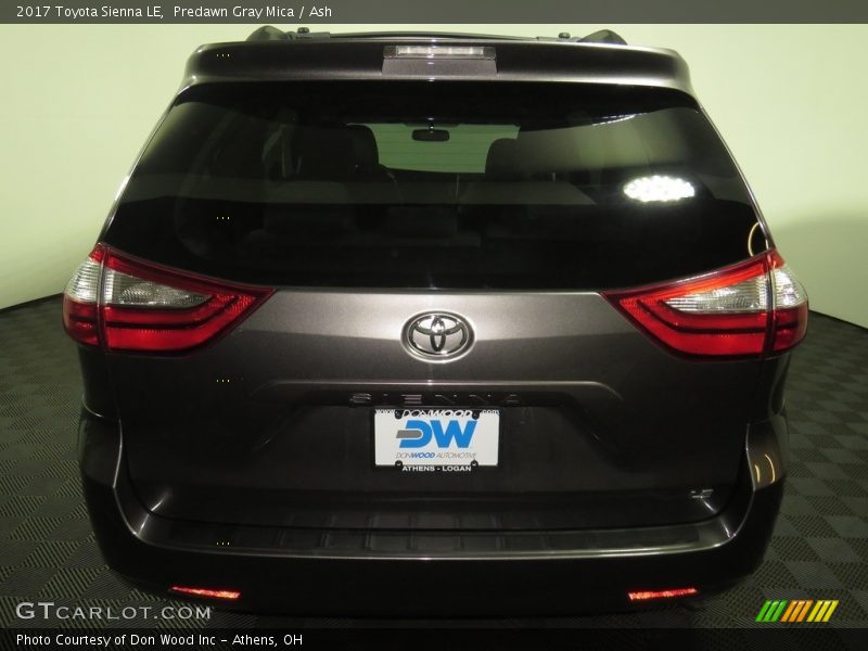 Predawn Gray Mica / Ash 2017 Toyota Sienna LE